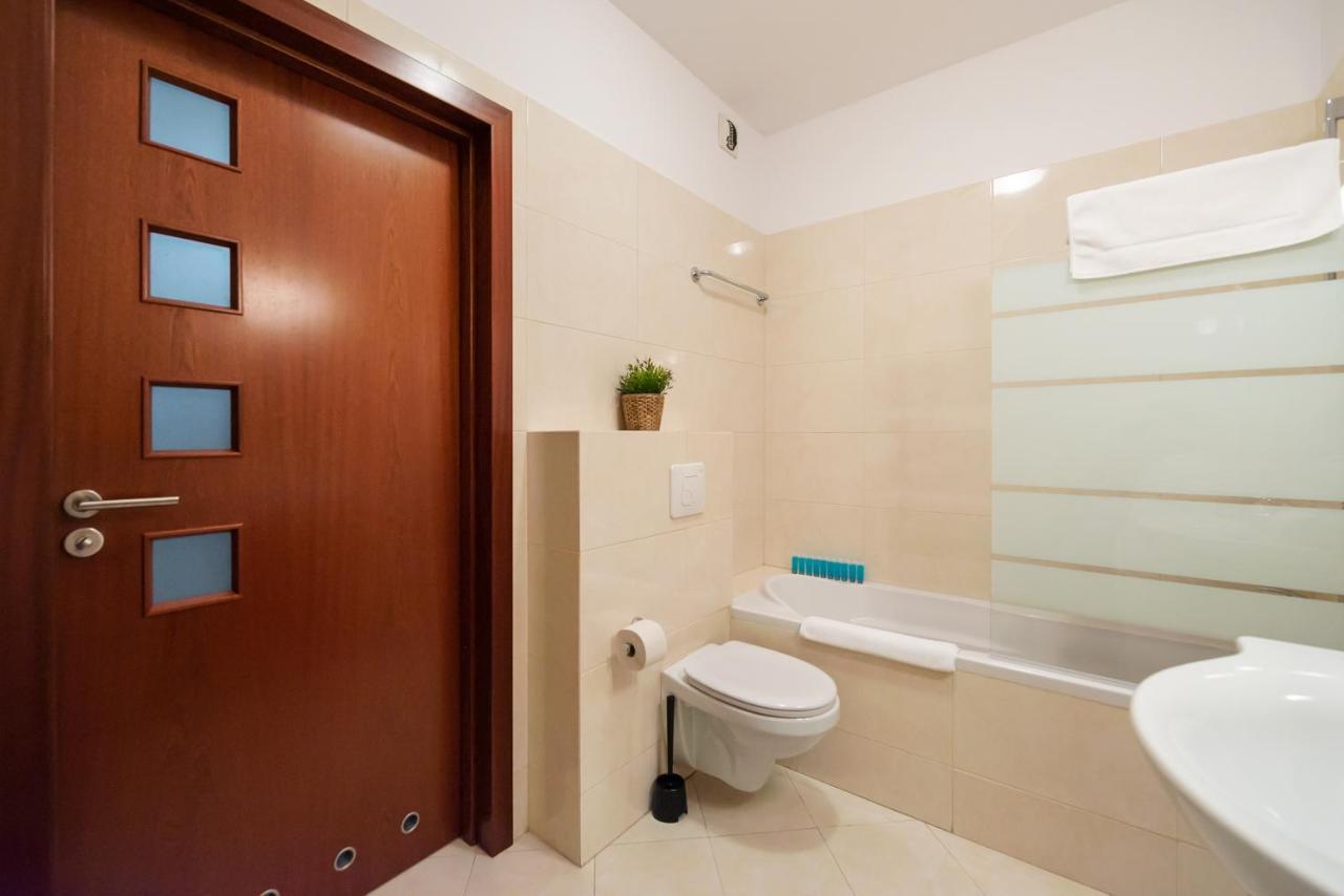 Wola Sunset Apartment Free Parking Varsovia Exterior foto